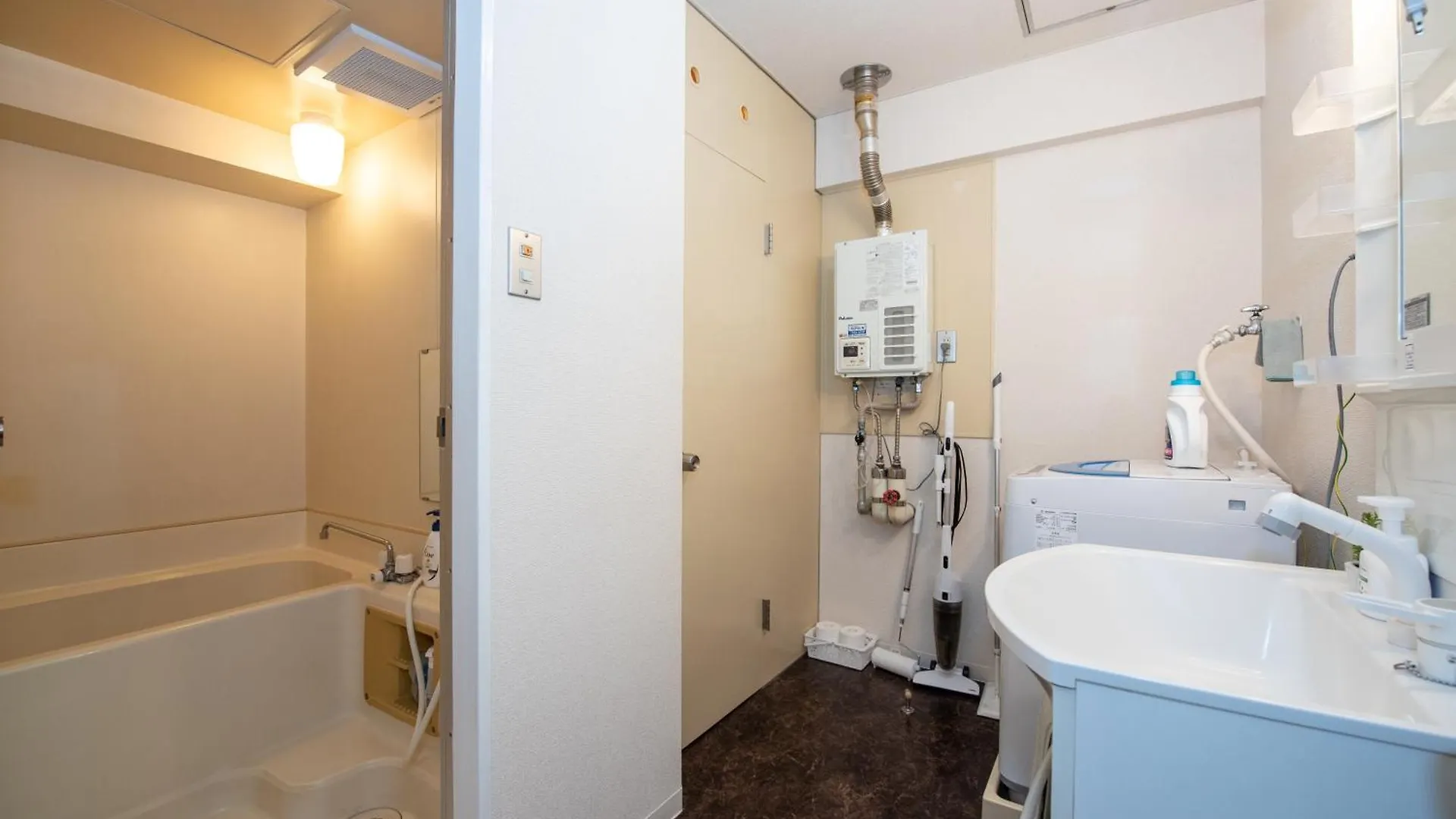 Apartment 直前半額プライベート個室トイレバスタブ付民泊札幌市中心部でシンプルな滞在h503#12